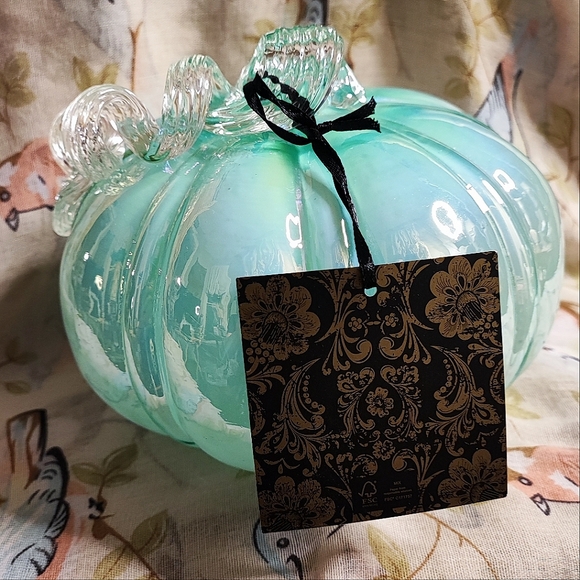 Christian Siriano Art Glass Spun Stalk Pumpkin Fall Green Iridescent Jadeite NWT - Picture 5 of 12